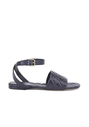 Bottega Veneta Amy Flat Sandal in Black - Black. Size 36 (also in 37.5, 38, 39, 39.5, 41).