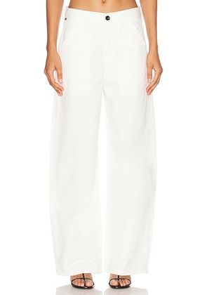 Citizens of Humanity Ayla Cargo Jeans in Pashmina - Ivory. Size 23 (also in 25, 26, 27, 29, 30, 31).