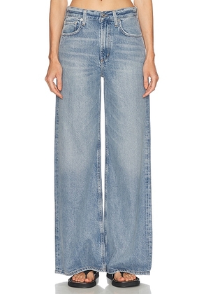 Citizens of Humanity Paloma Baggy Jeans in Chalice - Blue. Size 26 (also in 28, 29, 32, 33, 34).
