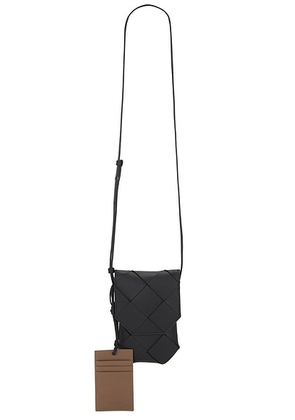 Bottega Veneta Diago Vertical Bicolor Phone Pouch in Black & Pinec Si - Black. Size all.