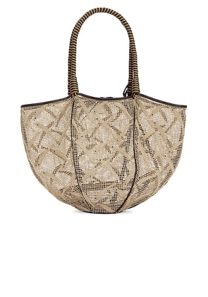 Bottega Veneta Fishnet Bag in Beige  Fondant  Champagne  & Muse Brass - Beige. Size all.