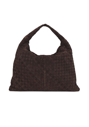 Bottega Veneta Large Hop Bag in Fondant & Muse Brass - Brown. Size all.