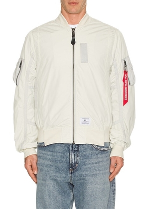 ALPHA INDUSTRIES L-2B Paratrooper Flight Jacket in Dune White - White. Size M (also in ).