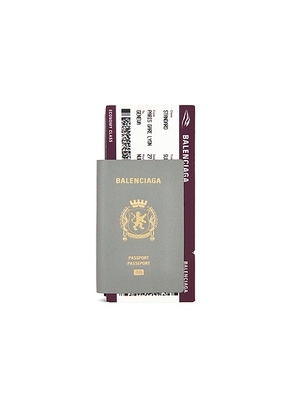 Balenciaga Pass Lo Wallet in Balenciaga Grey - Grey. Size all.