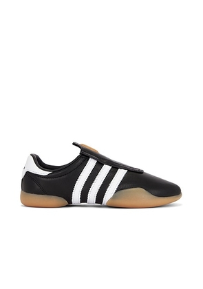 Adidas Originals Taekwondo Mei Sneaker in Core Black & White - Black. Size 11 (also in 8, 9, 9.5).