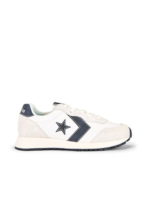 Converse Omega Trainer in Vintage White - White. Size M11 (also in M10 / W11.5, M10.5 / W12, M13, M8 / W9.5, M9 / W10.5, M9.5 / W11).