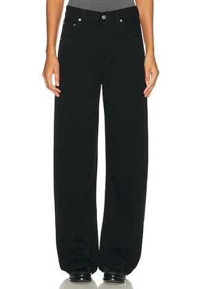 Citizens of Humanity Ayla Baggy Jeans in Solid Black - Black. Size 23 (also in 24, 25, 26, 27, 28, 29, 30).