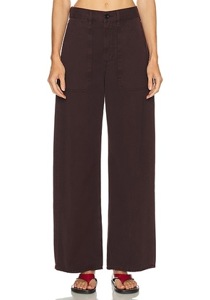 Citizens of Humanity Ayla Cargo in Mahogany - Brown. Size 24 (also in 25, 26, 27, 28, 29, 30, 33).