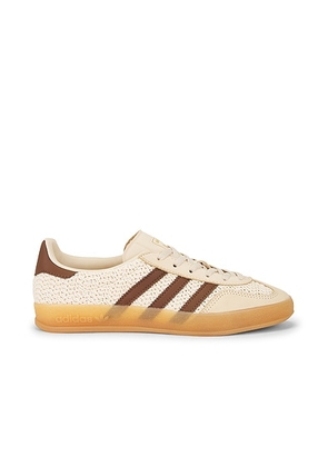 Adidas Originals Gazelle Indoor in Sand Strata  Preloved Brown  & Gum - Cream. Size 11 (also in 10, 5.5, 8, 8.5, 9).