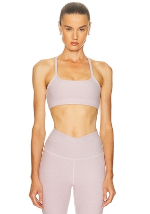 Beyond Yoga Spacedye Slim Racerback Bra in Blush Blooms Heather - Blush. Size S (also in ).