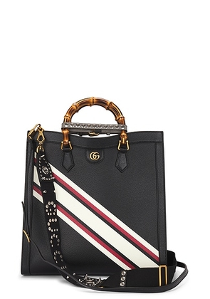 gucci Gucci Diana Handbag in Black - Black. Size all.