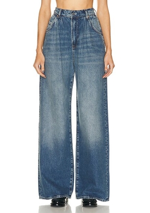 GRLFRND Chloe Super High Rise Pleated Wide Leg Jeans in South Bay - Denim-Medium. Size 32 (also in 23, 30).
