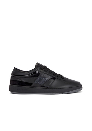 Givenchy G Move Low Top Lace Up Sneaker in Black - Black. Size 46 (also in ).