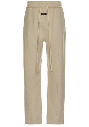Fear of God Drawstring Forum Pant in Dusty Beige - Cream. Size L (also in ).