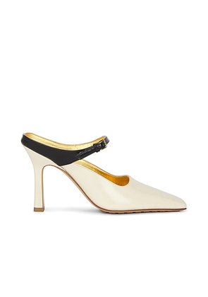 Bottega Veneta Mule Pump in Sea Salt & Black. Size 37 (also in 36.5, 40, 41).