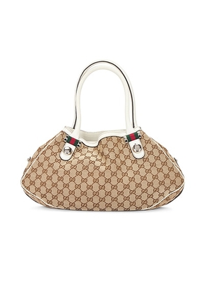 gucci Gucci Match Ball Handbag in Beige - Beige. Size all.