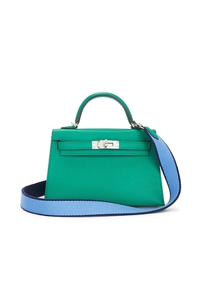 hermes Hermes Epsom Kelly 20 Handbag in Vert Vertigo - Green. Size all.