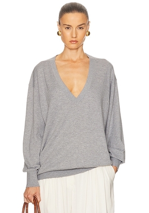 Helsa Quintana Oversized V Neck Sweater in Heather Grey - Grey. Size M (also in ).