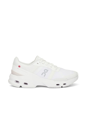 On Cloudpulse Sneaker in Undyed & Frost - White. Size 5 (also in ).
