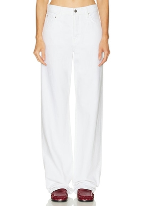 GRLFRND Bella Low Rise Boyfriend in Amarillo - White. Size 23 (also in 24, 25, 26, 27, 28, 29, 30, 31, 32).