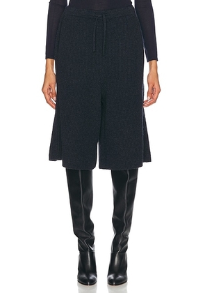 Lemaire Relaxed Bermuda Short in Midnight Navy Melange - Navy. Size L (also in ).