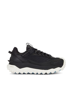 Moncler Trailgrip GTX Low Top Sneaker in Black - Black. Size 42 (also in 44).