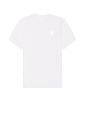 On Train-T in White - White. Size M (also in L, S, XL/1X).