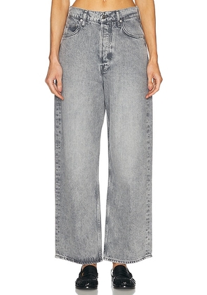 MOTHER The Main Course Nerdy Jeans in Cookies And Cream - Grey. Size 27 (also in 29, 30, 33, 34).