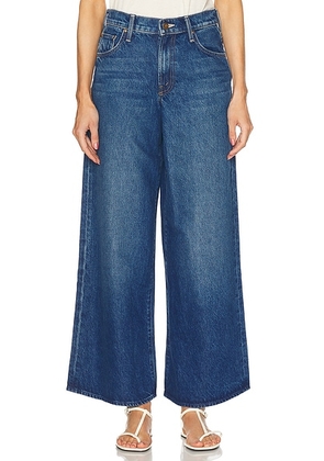 MOTHER The Rigatoni Sneak Jeans in Yes  Chef! - Blue. Size 26 (also in 25, 27, 28, 29, 30, 31).