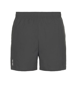 On 5' Core Shorts in Eclipse - Black. Size L (also in M, XL/1X).