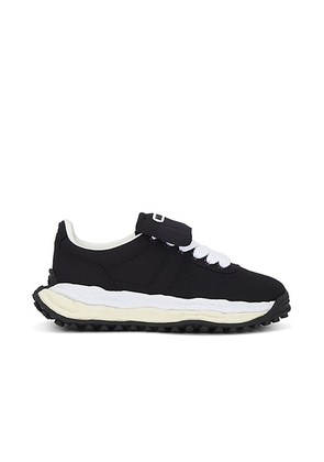 Maison MIHARA YASUHIRO Scott Original Sole Canvas Low-Top Sneaker in Black - Black. Size 41 (also in 42, 43, 44, 45).