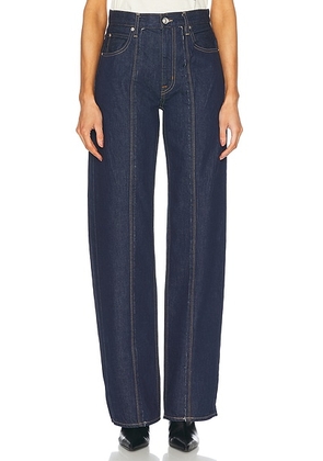 SLVRLAKE Cassie Distressed Edge Relaxed Leg in Midnight Mile - Denim-Dark. Size 30 (also in 31, 32).