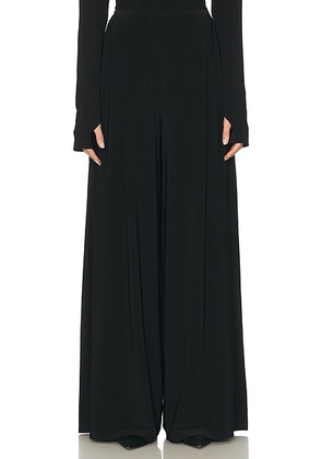 Norma Kamali Mens Pleat Pant in Black - Black. Size S (also in L, M, XS).