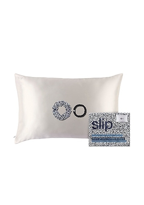 Slip Sloane Queen Gift Set in Multi - Navy. Size all.