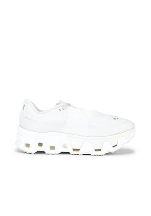 On x POST ARCHIVE FACTION (PAF) Cloudmonster Hyper in White - White. Size 11.5 (also in 12, 13).