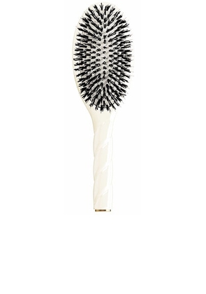 La Bonne Brosse Large Brush N02 in Creamy White - White. Size all.