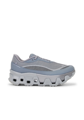 On X Post Archive Faction Cloudmonster Hyper Sneaker in Phantom & Apollo - Grey. Size 5 (also in 5.5, 6, 6.5, 7, 7.5, 8, 8.5, 9, 9.5).