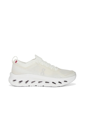 On X Zendaya Cloudtilt Moon Sneaker in White & Frost - White. Size 5.5 (also in 8.5, 9.5).
