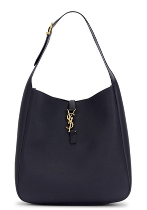 Saint Laurent Large Le 5 A 7 Shoulder Bag in Notte - Navy. Size all.
