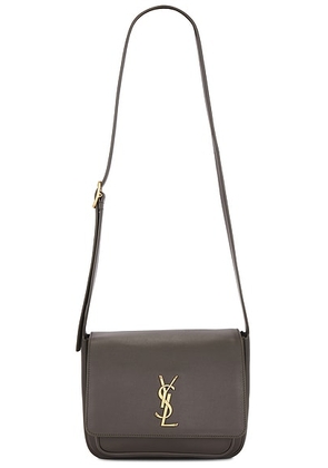 Saint Laurent Niki Besace Bag in Light Musk - Brown. Size all.