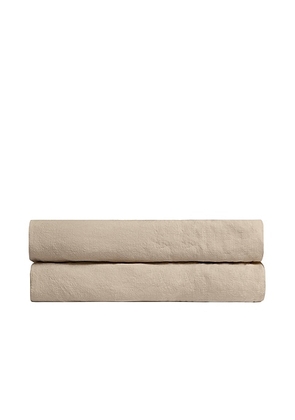 Parachute Linen Fitted Sheet in Toast - Tan. Size QUEEN (also in ).