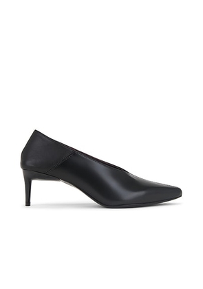 St. Agni Classic Fold Heel in Black - Black. Size 40 (also in 41).