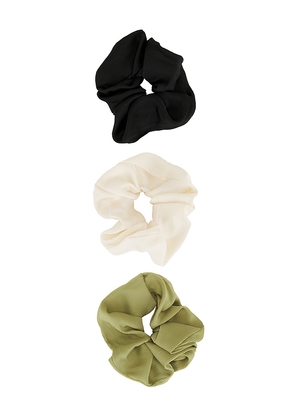 Casa Clara Sway Set in Green.