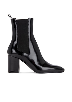 Saint Laurent Betty Boot in Nero - Black. Size 37 (also in 36, 36.5, 37.5, 38, 39, 40).