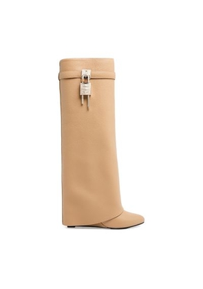 Shark Lock grained leather boots