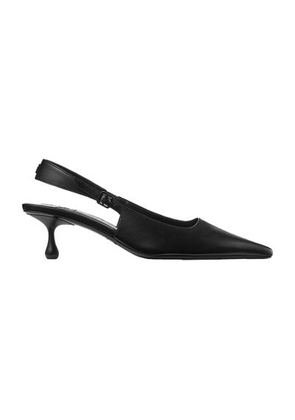 Amel 50 pumps