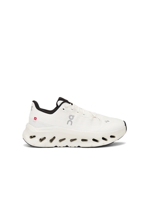 On Cloudtilt Sneaker in White. Size 10. Also in 10.5, 6.5, 7, 7.5, 8, 9, 9.5.