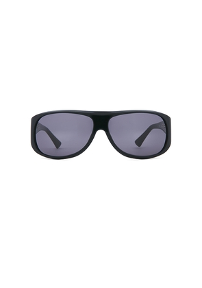 Lexxola Devon Sunglasses in Black.