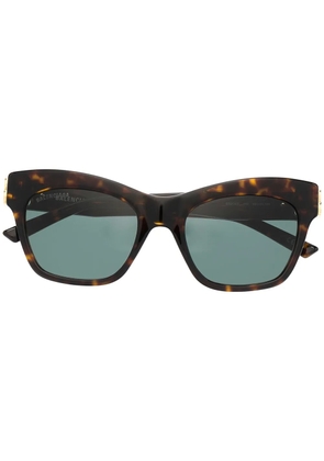 Balenciaga Eyewear BB cat-eye frame sunglasses - Brown