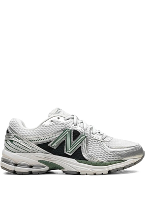 New Balance 860v2 sneakers - White